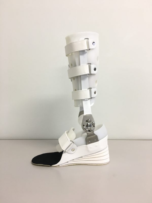 ｱｷﾚｽ腱断裂用短下肢装具の画像